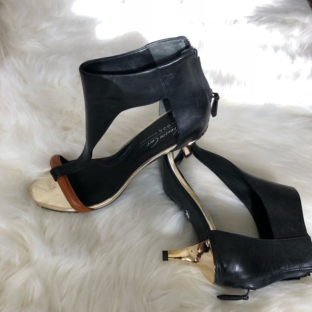 Kenneth Cole Havemeyer Leather Kitten-Heel Sandals